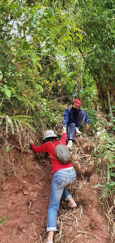 ที่ศูนย์บริหารสถานการณ์ของโรคไวรัสโคโรน่า(ศบค.) นายฉัตรชัย พรหมเลิศ ปลัดกระทรวงมหาดไทย กล่าวถึงการเดินทางข้ามจังหวัดของประชาชน ต้องกักตัว. ชื่นชมครูดอย ออกเยี่ยมบ้านนักเรียนห่างไกล จ.น่าน : เรารัก ...