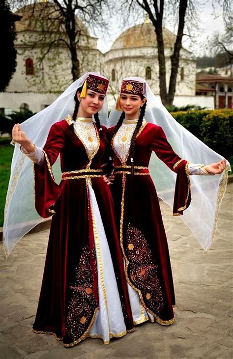 Turkish Clothing Folk Fashion Ethnic Fashion Traditional Fashion Traditional Dresses Crimean