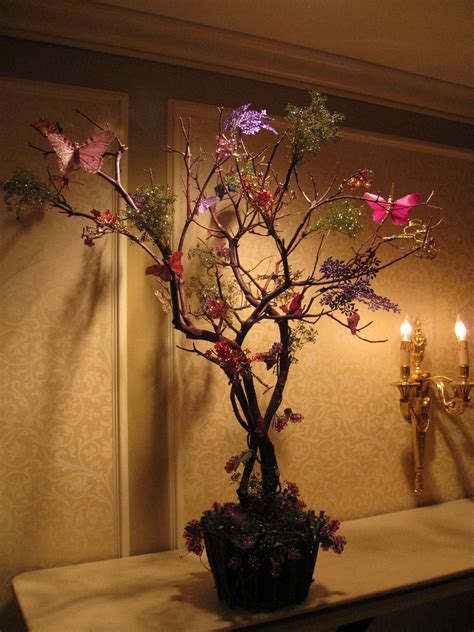 First and foremost, your decor needs to hit the main elements: Dry centerpiece. Theme - magical forest | Enchanted forest ...