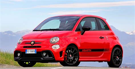 Fiat 500 Abarth 595 Competizione Une Furie