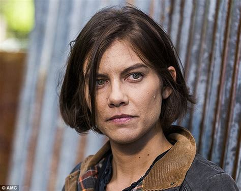 Walking Dead Star Rallies For Lauren Cohan Pay Raise Daily Mail Online