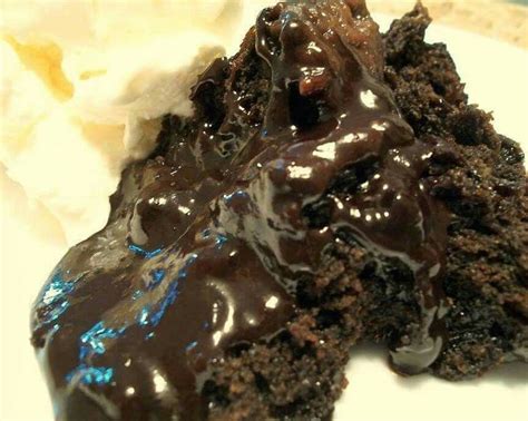 Small lava cakes with a soft dark chocolate heart flavored with an hint of habanero pepper and served with a delicious vanilla custard. Pin by Gail Madden on deserts | Slow cooker lava cake, Crock pot desserts, Lava cakes
