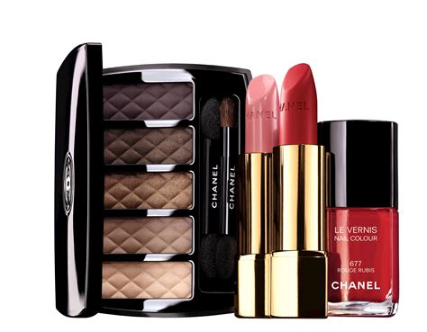 Chanel Launches Its Christmas Makeup Collection Marie