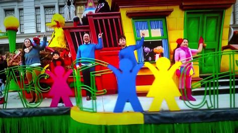 Sesame Street Macy S Thanksgiving Day Parade Balloon