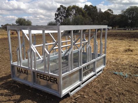 Large Maxi Feeder Hay Feeders Suits Yearlings And Adult Cattle Farm