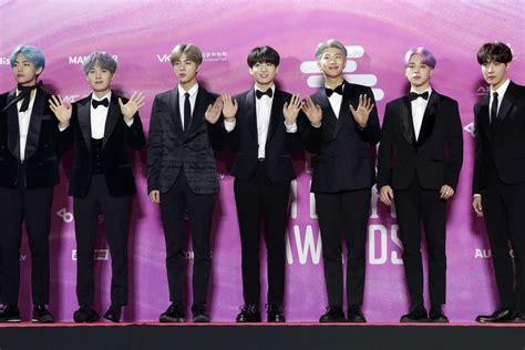Concert du 7 juin 2019 concert of june 7, 2019 merci à la big hit de me permettre de diffuser la vidéo. BTS : avant le concert au Stade de France à Paris, l ...