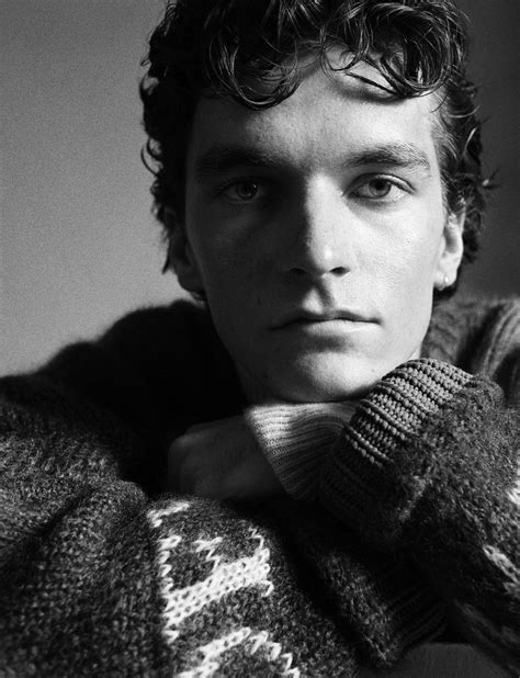 Pin By 巴御膳 On Fionn Whitehead Fionn Whitehead Whitehead Artists And Models