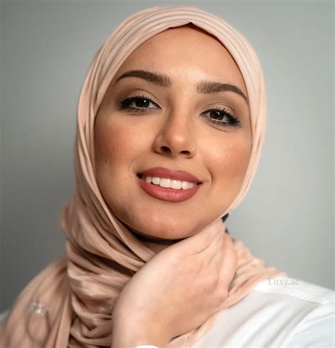 Hijab Model How Did Hijab Modest Fashion Become A Trend Luxy Hijab