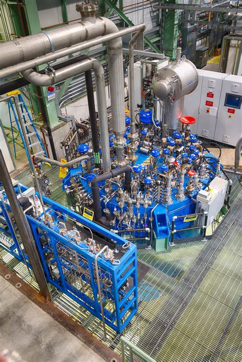 Superfluid Helium Refrigeration System For Fermilab Usa Linde