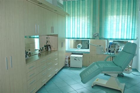 Acest anunț nu mai este activ (data de expirare a fost depașită). Dermatologie in imagini