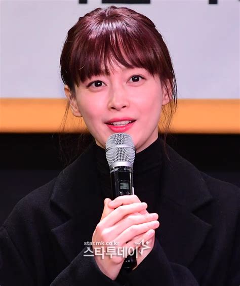 Mbn 초특급 300억 프로젝트 ! 포토 이나영, 국산 브랜드 모델로 `온에어` 기부행사 참석 ...