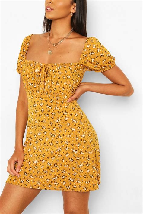 Ditsy Floral Ruched Bust Skater Dress Boohoo