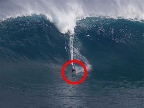 Big Wave Surfers Compete In Hawaii Business Insider