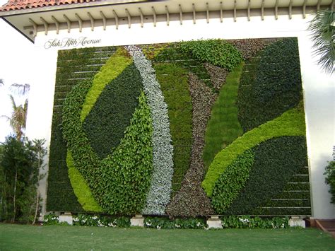 Whether you have a small garden or large estate, a small commercial landscape or large corporate campus, garden design can enhance the beauty of your landscape and help increase the value of your property. Wall Garden Design, 4 Techniques to Create A Wall Garden - InspirationSeek.com