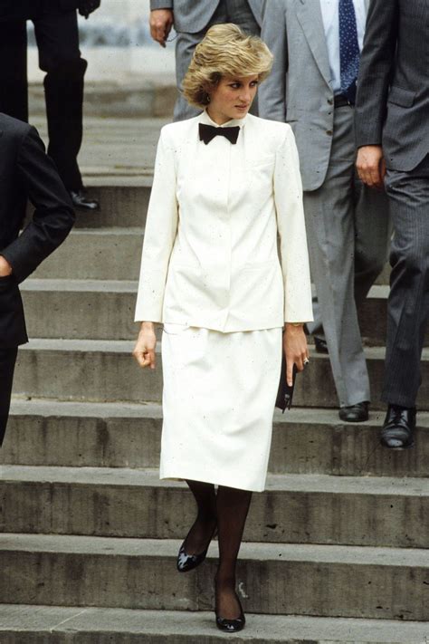 10 Princess Diana Fashion Looks We Are Loving Society19 Uk