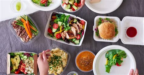 Food delivery platform doordash's new ghost kitchen in silicon valley gives restaurants individual kitchen stations in a shared space. DoorDash Launches Delivery-Only Kitchen - Eater
