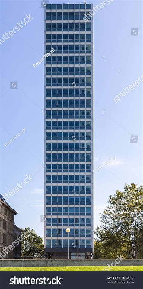 39342 Skyscraper Front View Stock Photos Images And Photography