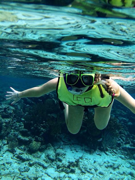 Snorkel In Grand Cayman Grand Cayman Snorkeling Places To Go