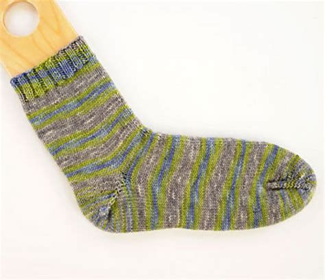 Ravelry Basic Toe Up Sock Pattern Pattern By For Dummies