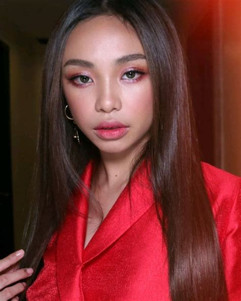 maymay entrata s makeup artist ted us with a step by step k beauty makeup tutorial metro style