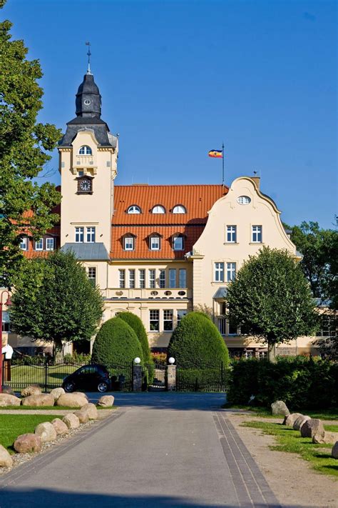 Schlosshotel Wendorf Get The Best Accommodation Deal Book Self