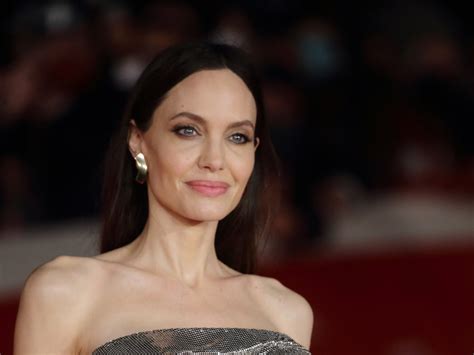 Angelina Jolie Leg Cut Off