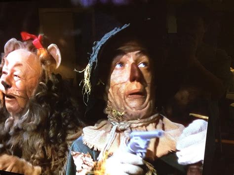 Scarecrow Wizard Of Oz With Gun Gilitcache