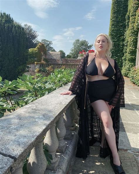 hayley hasselhoff s cleavage escapes plunging silk negligee for racy bedroom snap daily star