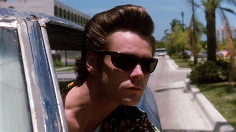 Ray Ban Mens Sunglasses Of Jim Carrey In Ace Ventura Pet Detective 1994