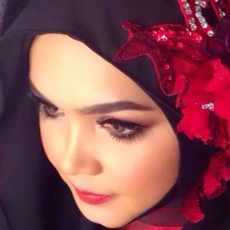 Saat kau memelukku tuturkan cinta. Faceblogisra: Lirik Lagu Seluruh Cinta Siti Nurhaliza dan ...