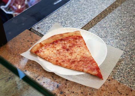Know When To Fold Em 10 Of Brooklyns Best Pizza Slices Brooklyn