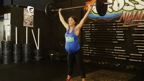 Mother Under Fire For Doing Strenuous Crossfit Workouts 4 Days From Due