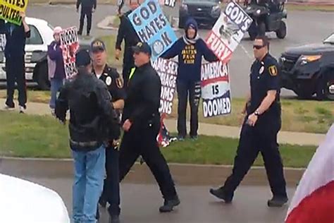 Moore Oklahoma Counter Protesters Send Westboro Group Fleeing Video