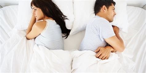 5 Major Signs Your Partner Is Emotionally Distant El Crema