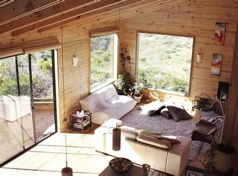 When decorating the walls of a wooden house with gypsum boards, some people stick the sheets directly on the walls, believing that they are quite even. Creative Contemporary All-Wood Hillside Home Design | Designs & Ideas on Dornob