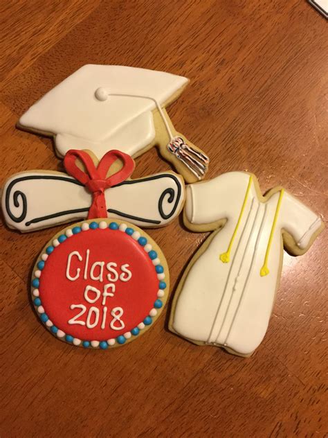 Graduation Decorated Cookies 109 Best Images About Graduation Ideas On Pinterest Anacollege