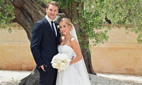 Nina weiss is the lovely wife of the number one goalkeeper on germany's national team and one of the best goalkeepers in the world, manuel neuer; Manuel Neuer Bio, Age, Height, Career, Personal Life, Net ...