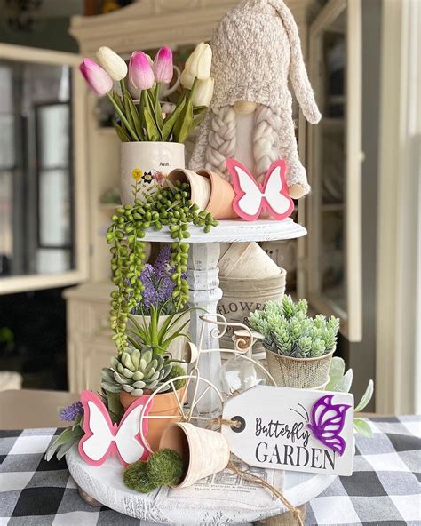 10 Spring Tiered Tray Decor