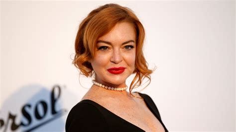 Look Lindsay Lohan Marks 33rd Birthday With Nude Selfie