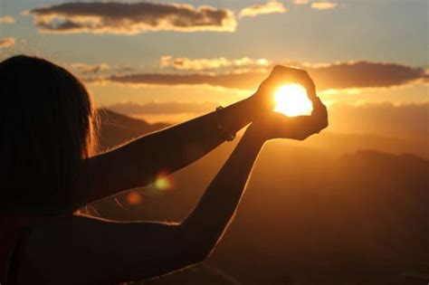 Holding The Sun In Her Hands Photography Photo Creative Photography