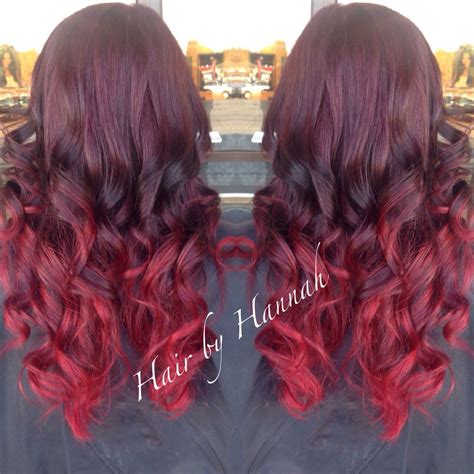 Be sure to apply the lightest color on the very tips of your strands to accentuate the ombre effect. Burgundy to red ombré curls, red hair, socolor matrix ...