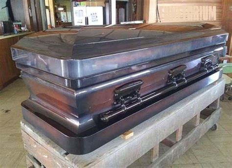 Pin By Terry Plummer On Classic Caskets Funeral Caskets Casket Man