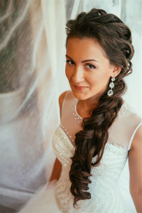 40 Wedding Hairstyles You Ll Absolutely Want To Try Mom Fabulous