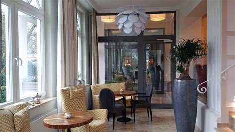 The closest munster osnabruck international airport is located in 31.7 km from the hotel. "Netter Aufenthaltsbereich im Wintergarten" Hotel Noltmann ...