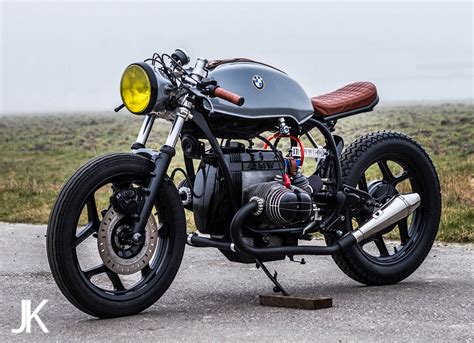 Any cafe racer rider will insist that there is no specific right way to build a cafe bike. Buy or Sell a Cafe Racer - BikeBound