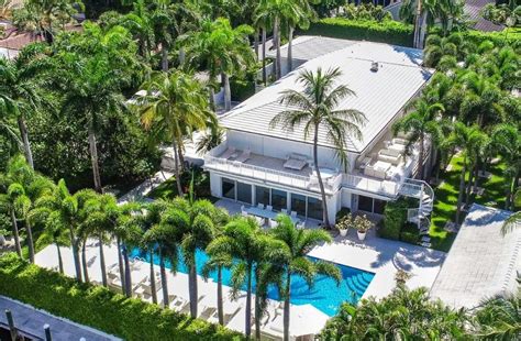 Jeffrey Epsteins Palm Beach Mansion That Just Sold For 18 Million Is