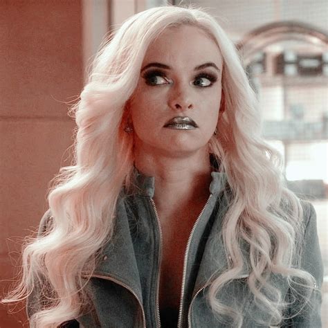 Caitlin Snow Killer Frost Flash Cw Picture