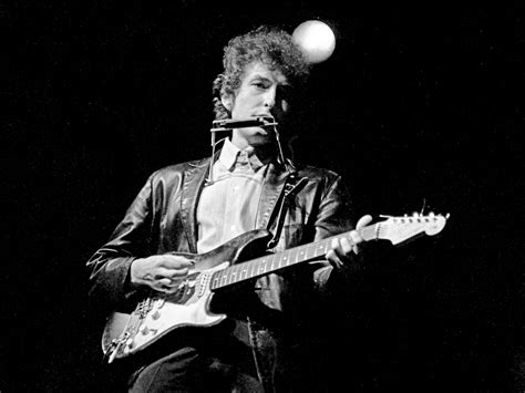 50 Years Ago Bob Dylan Electrified A Decade With One Concert Ncpr News