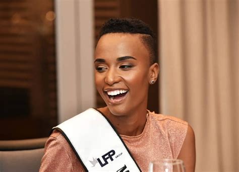 Meet Zozibini Tunzi 2019 Miss South Africa Natural Black Women Short Natural Hair Styles