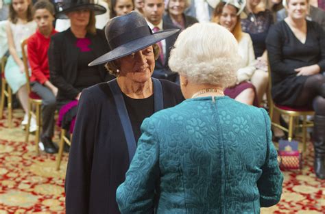 Are a british rock band formed in london in 1970. Queen honors 'Downton Abbey' star Maggie Smith | Page Six